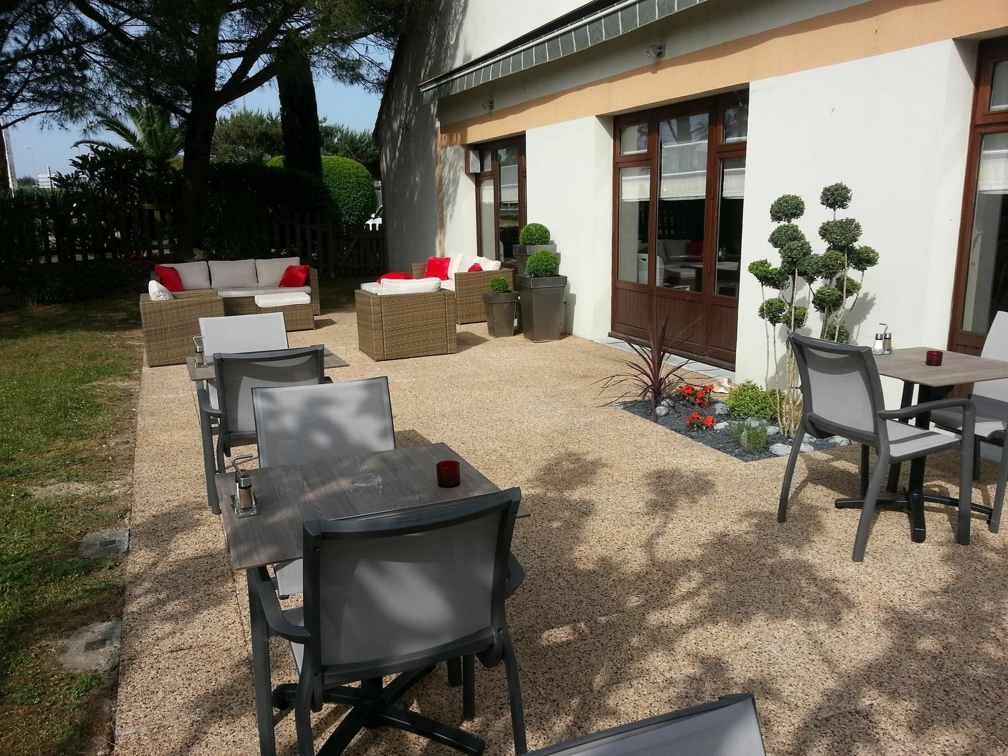 Campanile Marmande Hotel Exterior photo